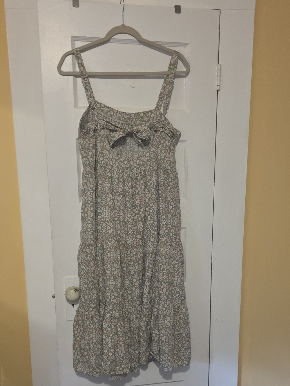 Floral Bow-Front Casual Sundress in Sage Green